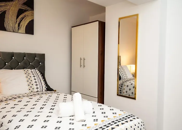 Bv Charming 2-Bedroom Apartment By Kirkstall Shopping Centre, Free Parking