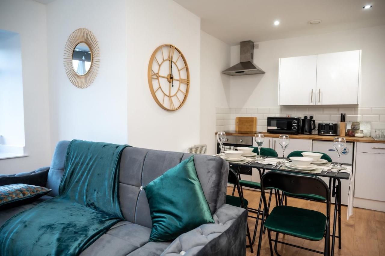 Bv Charming 2-bedroom By Kirkstall Shopping Centre, Free Parking Apartment Leeds (West Yorkshire)