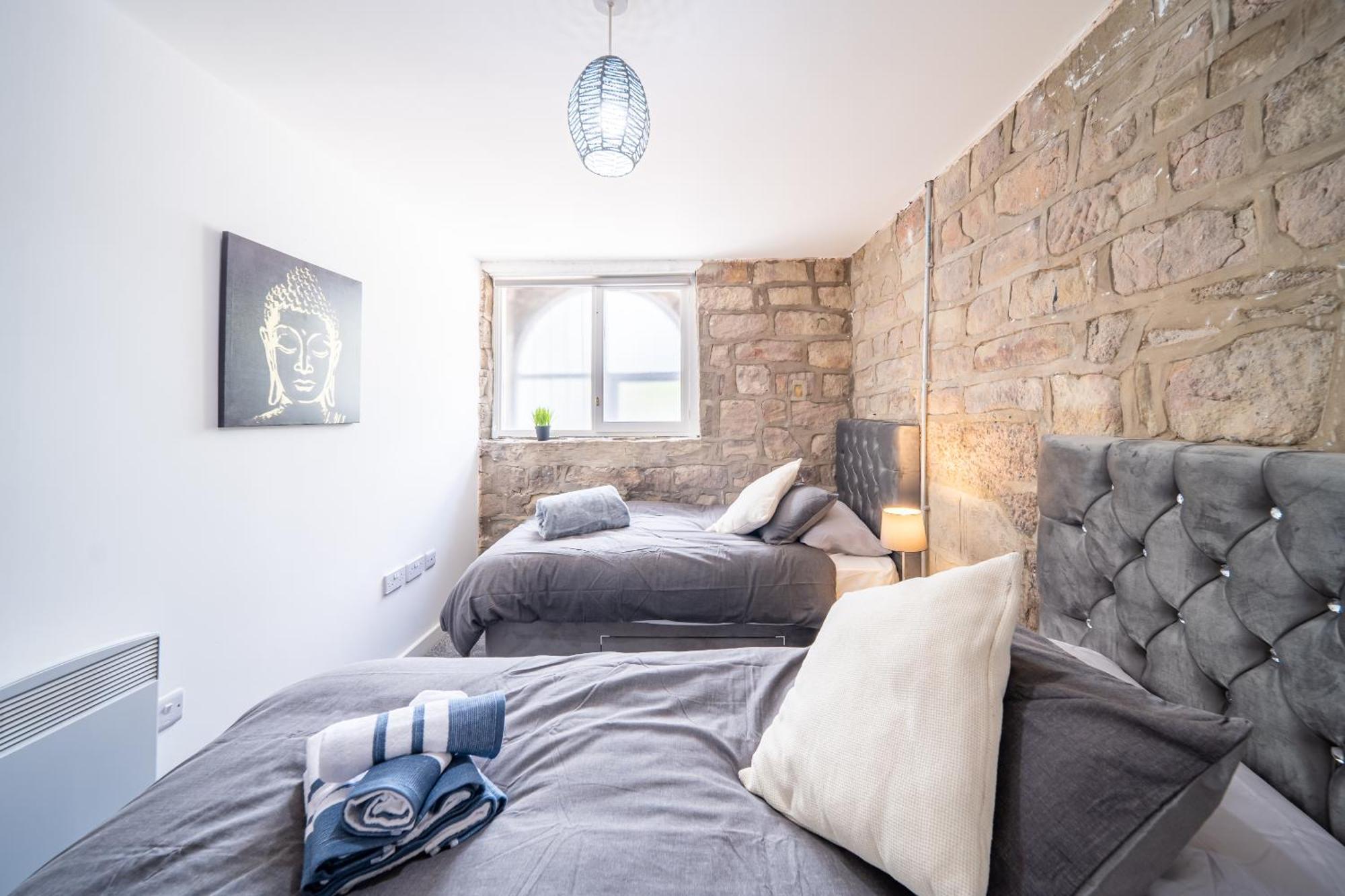 Bv Charming 2-bedroom By Kirkstall Shopping Centre, Free Parking Appartamento