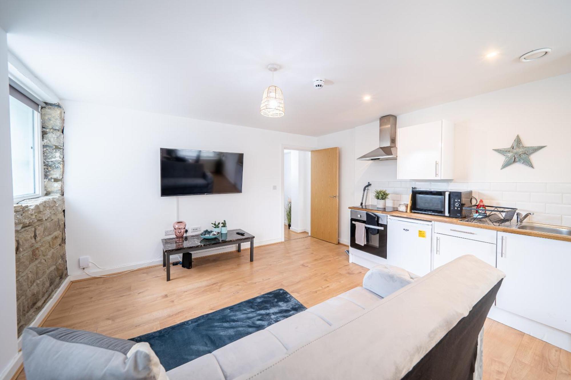 Bv Charming 2-bedroom By Kirkstall Shopping Centre, Free Parking *