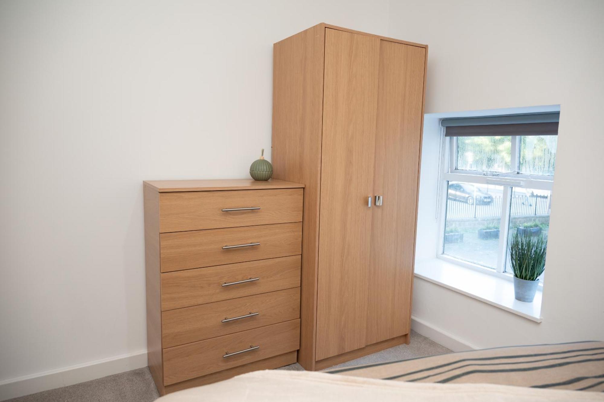 Bv Charming 2-bedroom By Kirkstall Shopping Centre, Free Parking